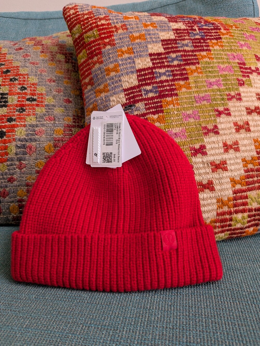 Lululemon Close-Fit Wool-Blend Ribbed Knit Beanie Red Hat NWT O/S